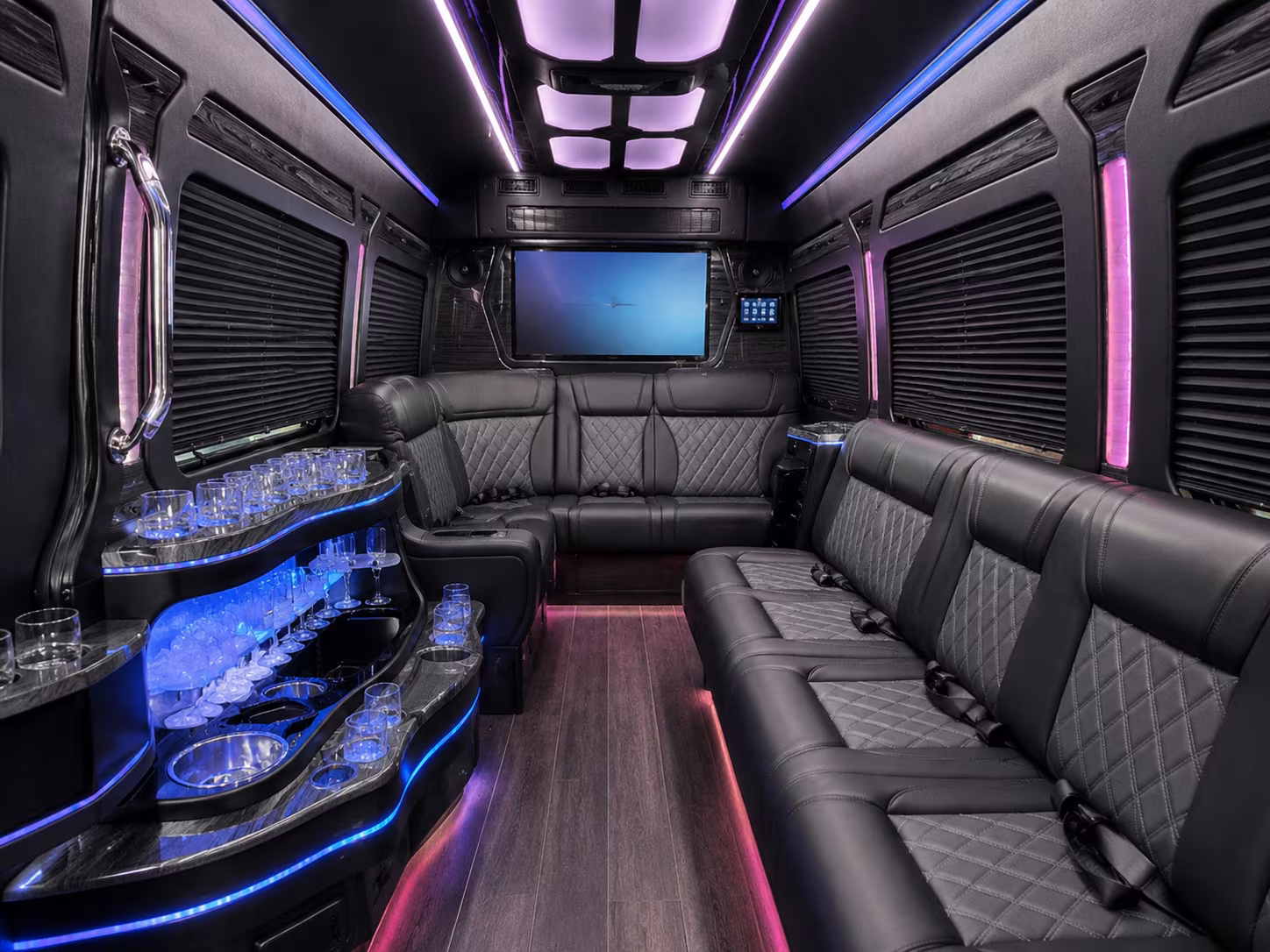 book group transportation for your next airport transfer 3