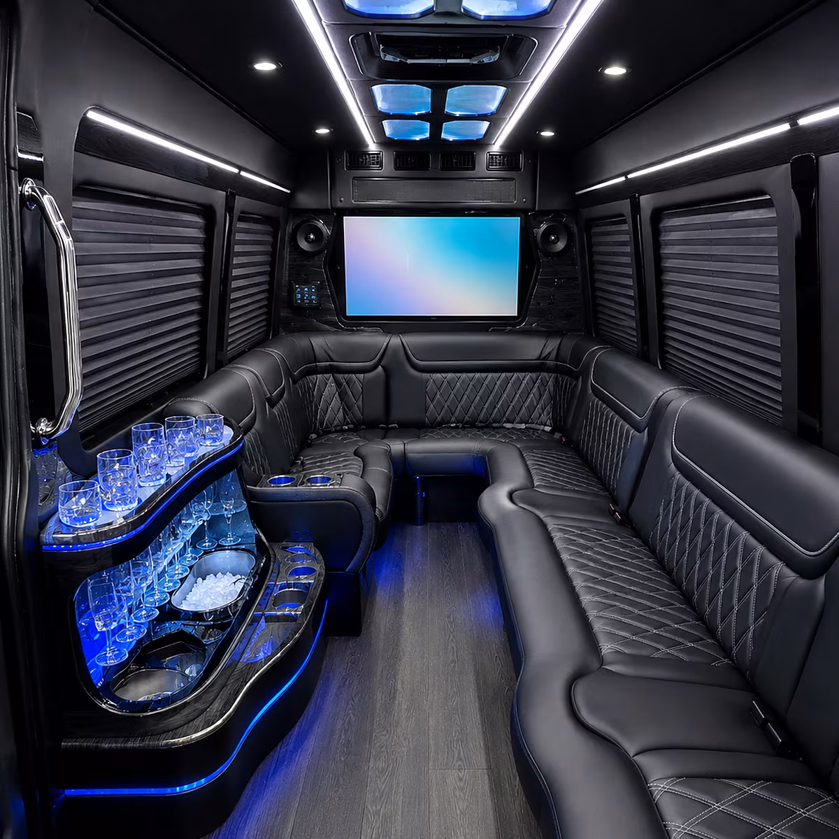 hotel to venue shuttle buses for marysville and tulalip corporate events