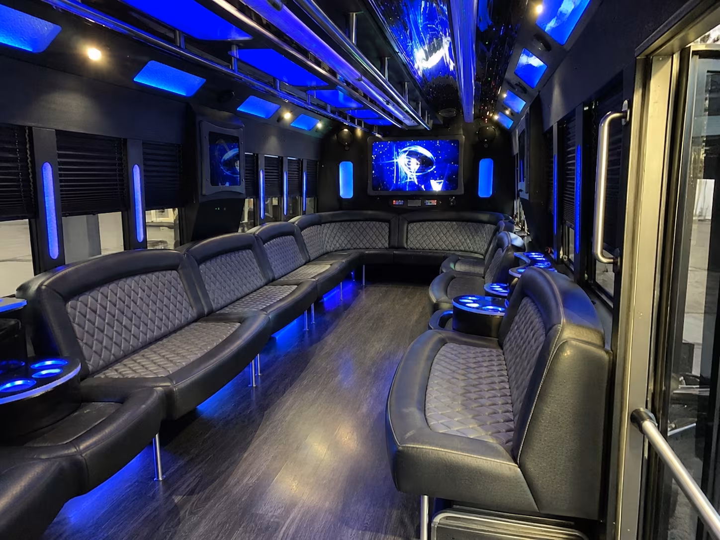 marysville 28 passenger party bus interior