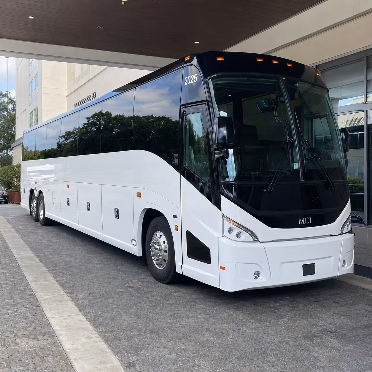 marysville 54 passenger charter bus