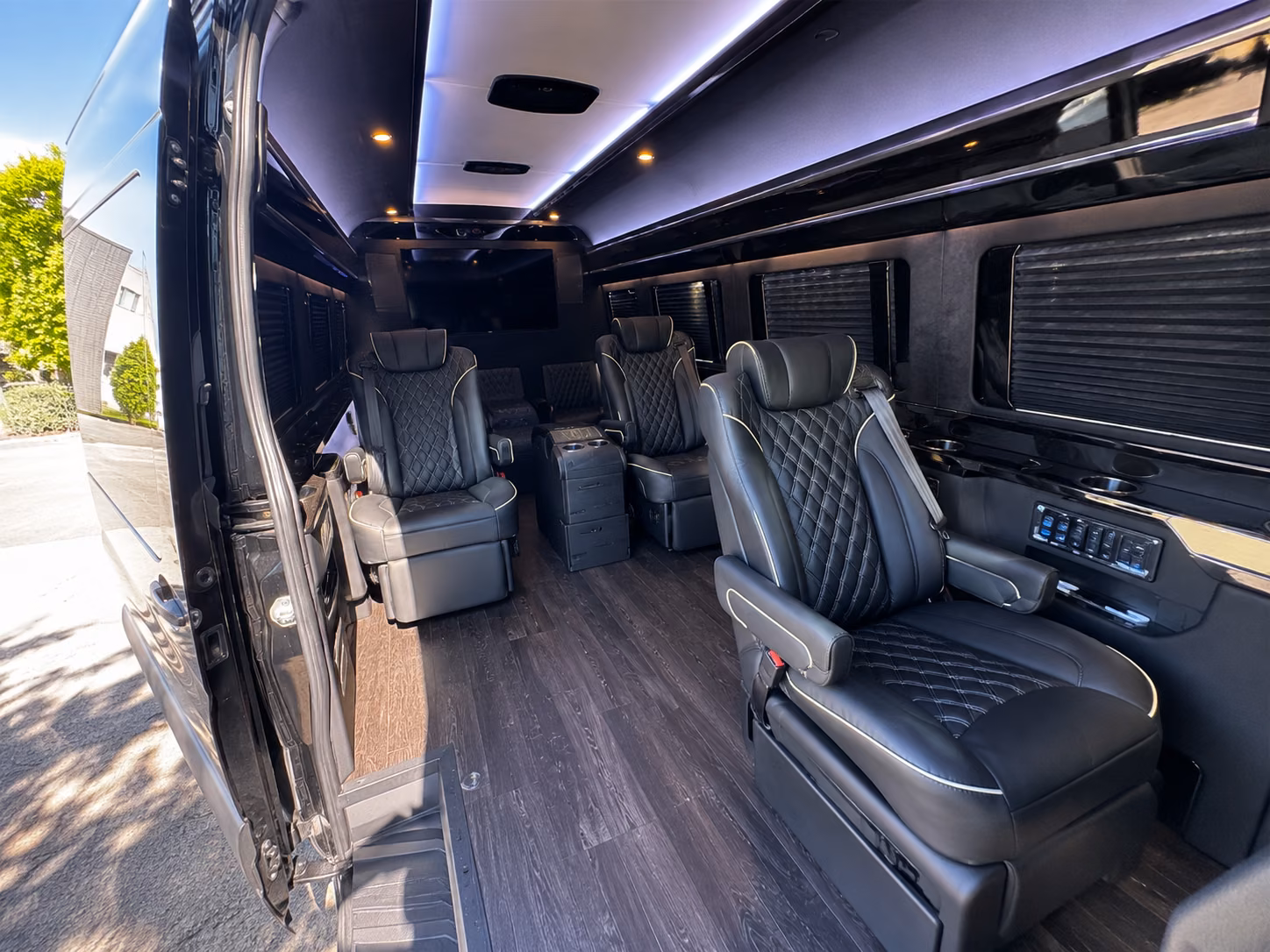 marysville airport transportation onboard seating