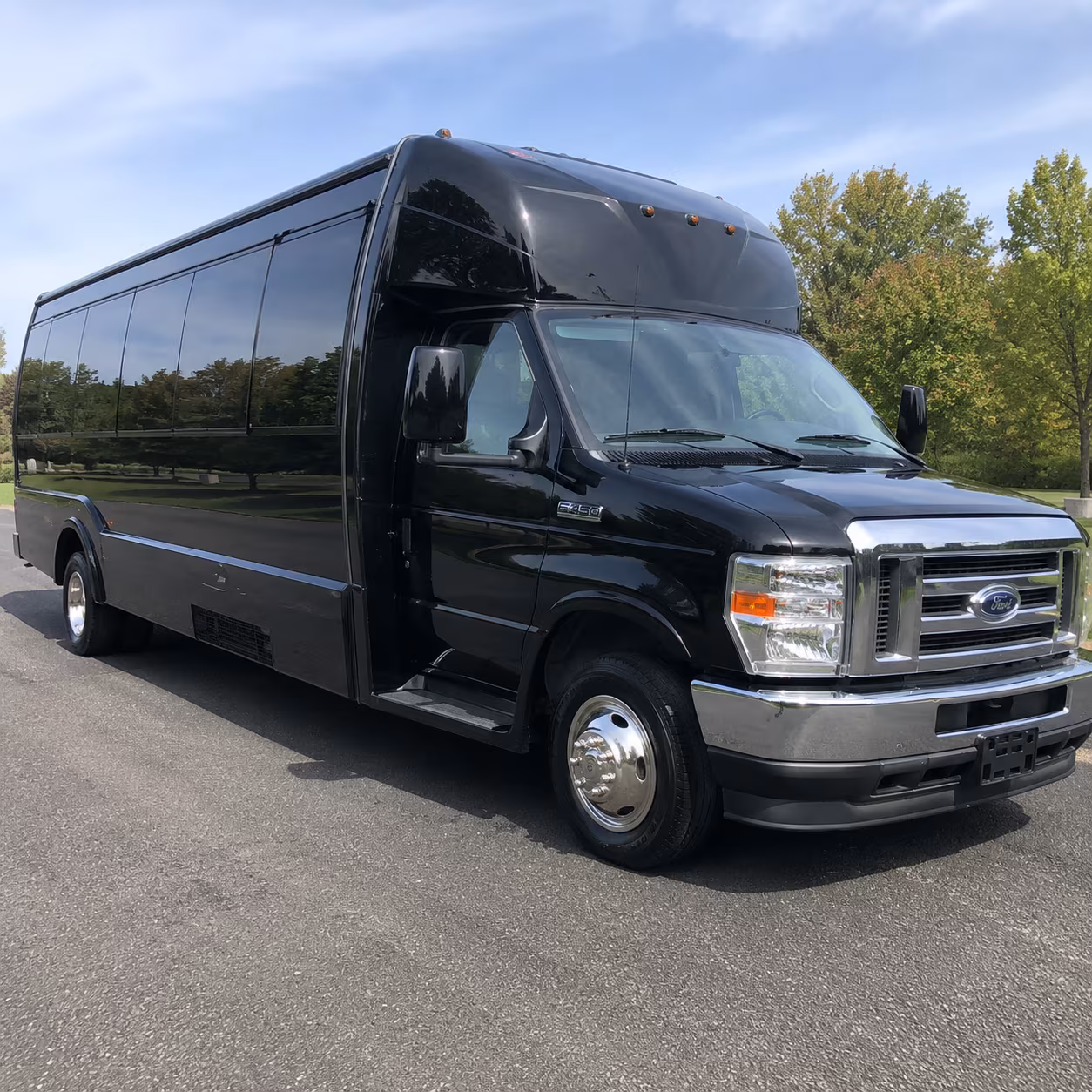 party buses for bachelorette wine tours around woodinville